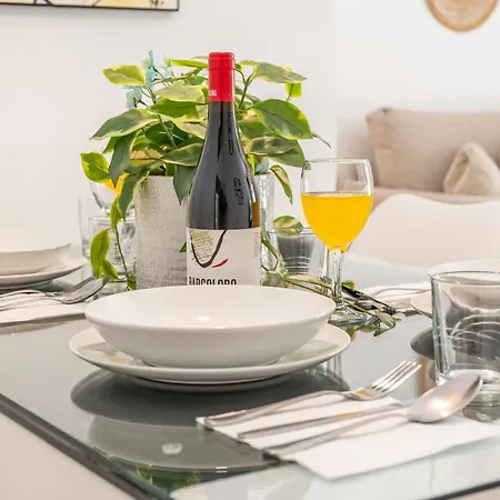 Apartament 1st Line Of The Beach, La Rada Beach! Ac,wifi,terrace, Private Parking Estepona