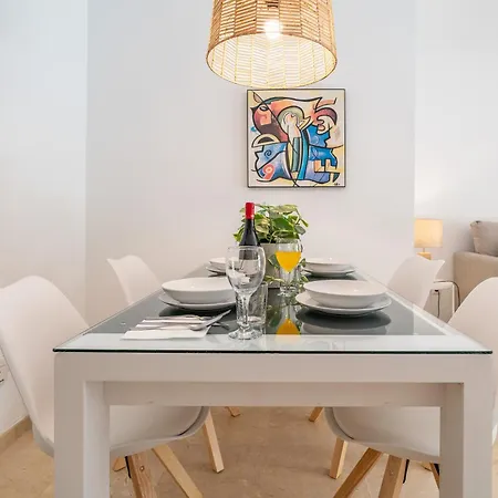 아파트 1st Line Of The Beach, La Rada Beach! Ac,wifi,terrace, Private Parking 에스테포나