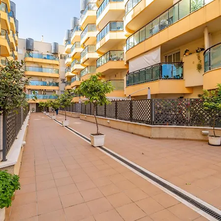 1st Line Of The Beach, La Rada Beach! Ac,wifi,terrace, Private Parking Apartament Estepona