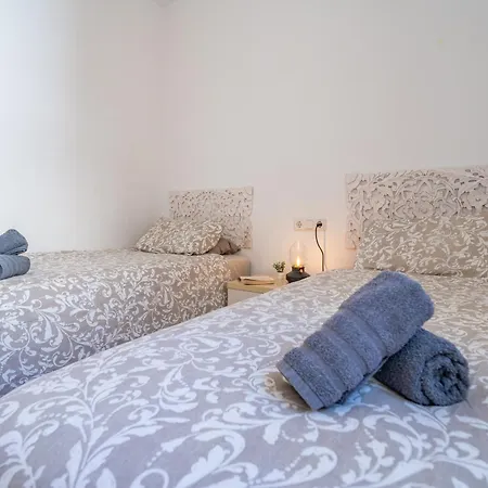 1st Line Of The Beach, La Rada Beach! Ac,wifi,terrace, Private Parking Apartament