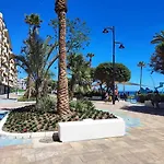 2-bedroom Beachside With Private Parking, Centre *