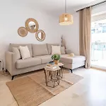 2-bedroom Beachside With Private Parking, Centre * Estepona