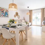 Apartment 2-bedroom Beachside With Private Parking, Centre Estepona