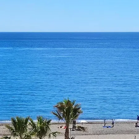 1st Line Of The Beach, La Rada Beach! Ac,wifi,terrace, Private Parking Estepona