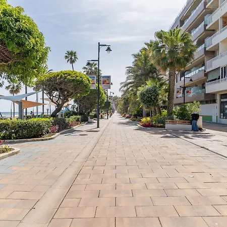 2-bedroom Beachside With Private Parking, Centre *