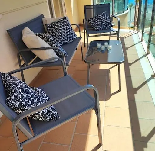 2-bedroom Beachside With Private Parking, Centre * Estepona