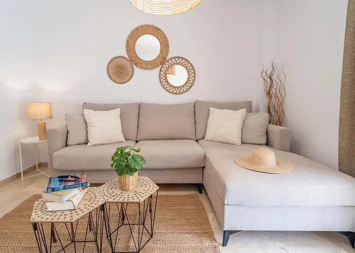 2-bedroom Beachside With Private Parking, Centre Estepona